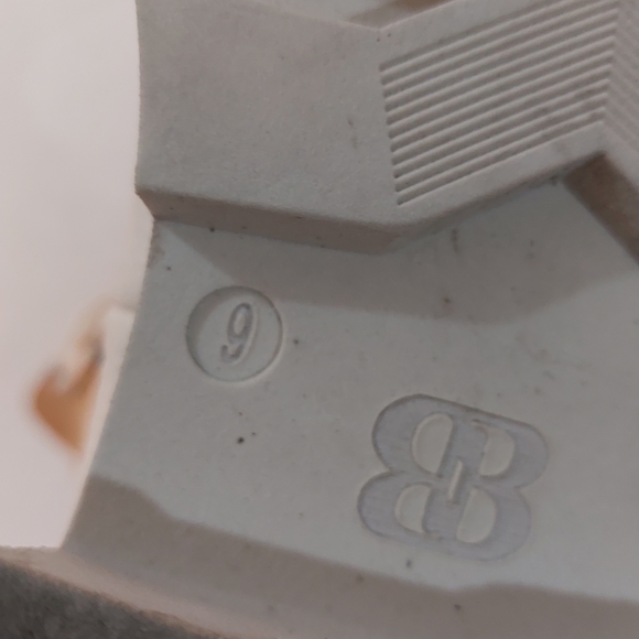 Beautiisoles Lace Up Platform Tan & Cream Fur Lined  Boots Size 9 - Picture 13 of 13